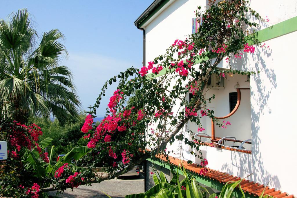 Hotel Marinella Capo Vaticano Extérieur photo
