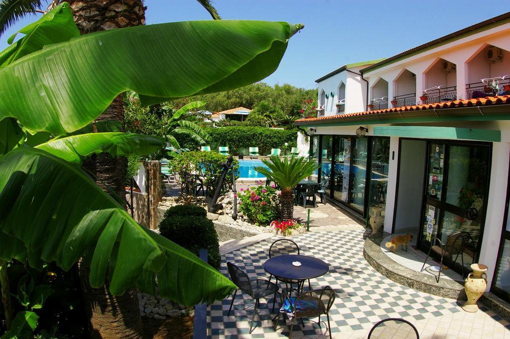 Hotel Marinella Capo Vaticano Extérieur photo