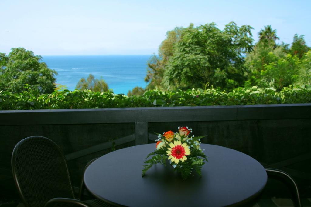 Hotel Marinella Capo Vaticano Extérieur photo