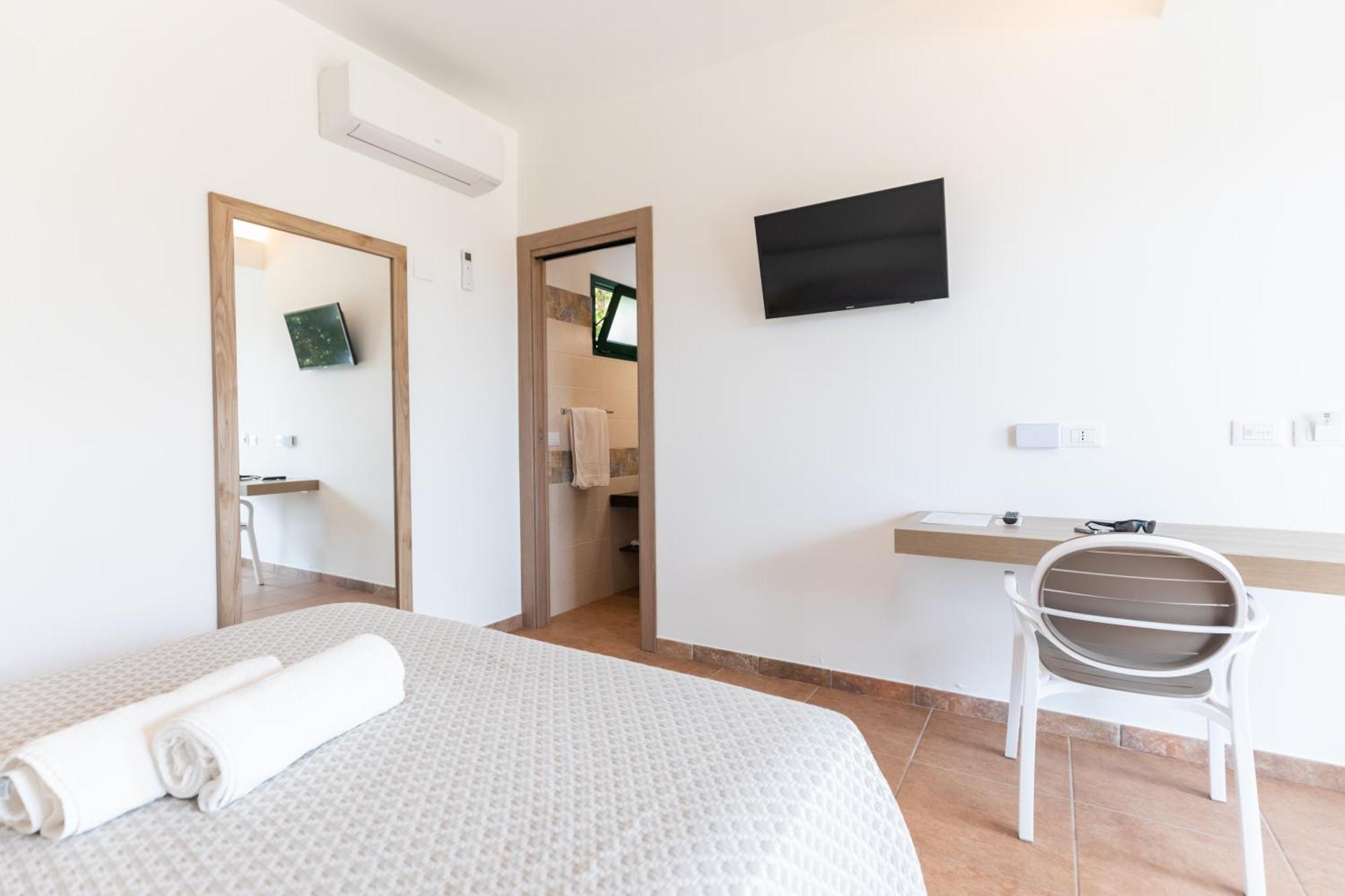 Hotel Marinella Capo Vaticano Extérieur photo